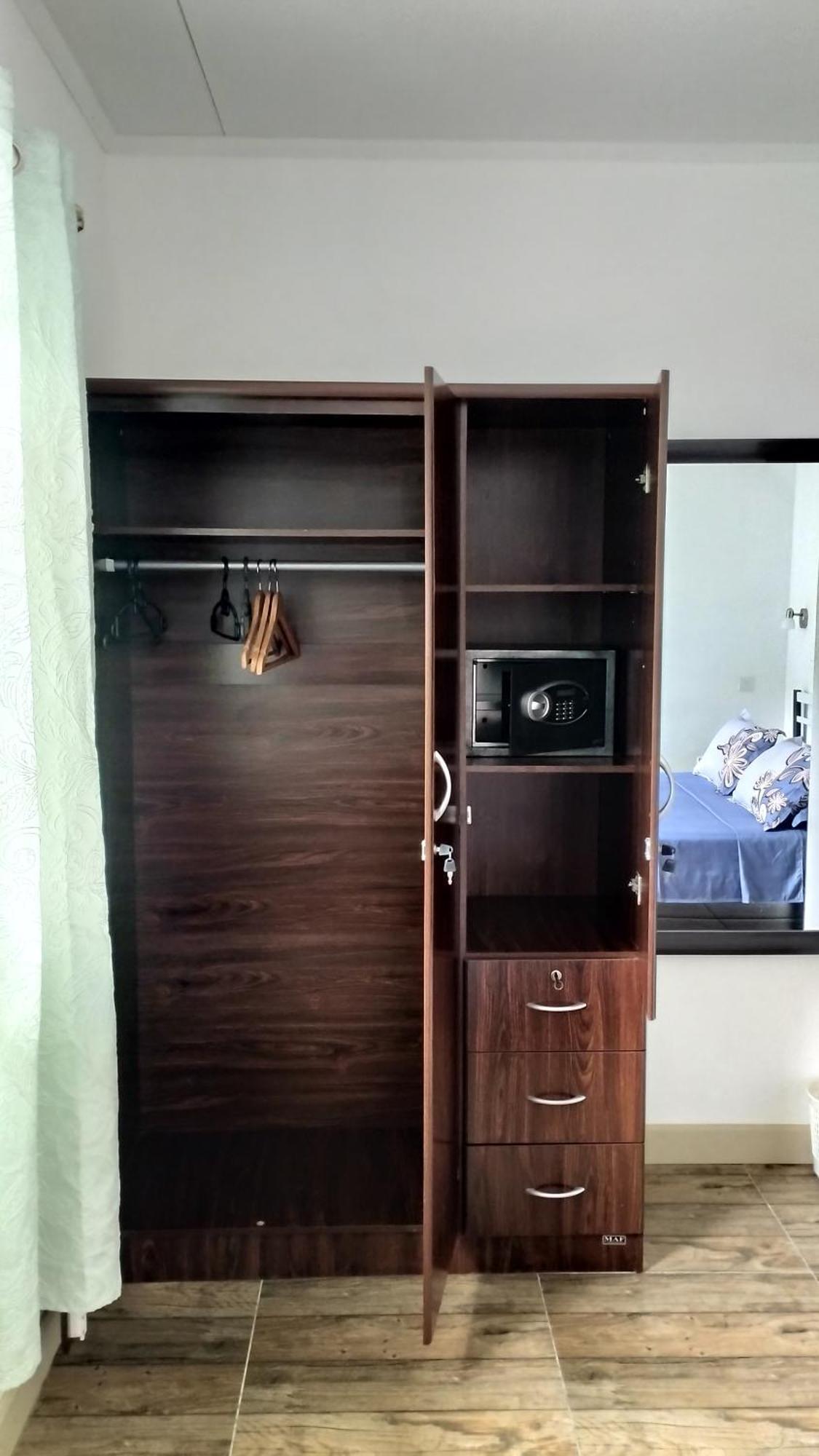 Dovass Self Catering Apartments Takamaka Bilik gambar