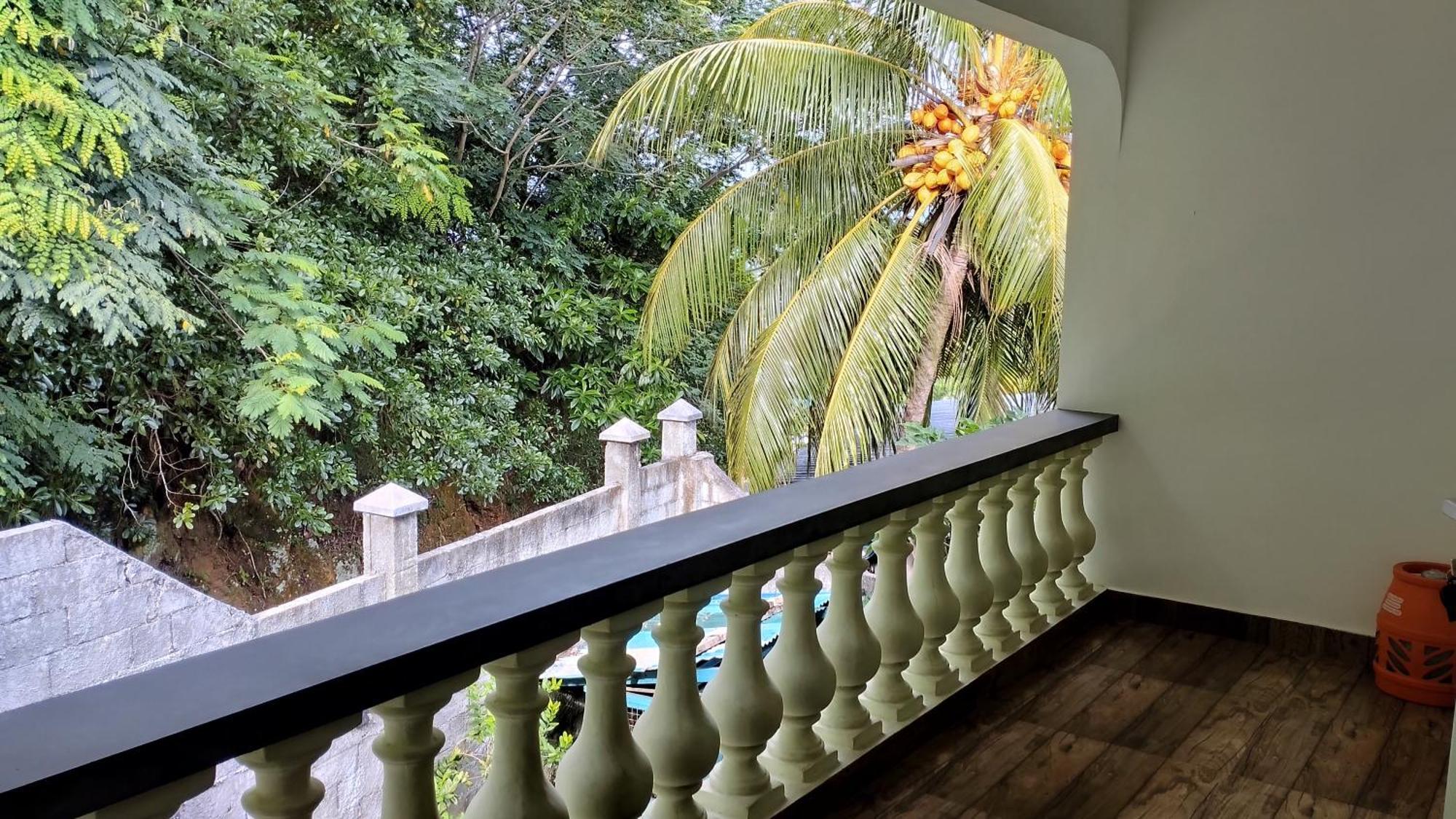 Dovass Self Catering Apartments Takamaka Bilik gambar